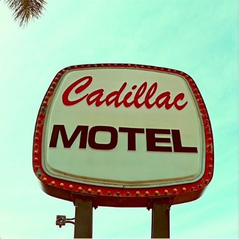 We have a few Cadillac Motels in Florida. This one is in Sarasota, FL. Some of you #signgeeks may have already loaded this one.